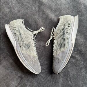 Nike Flyknit Runner
